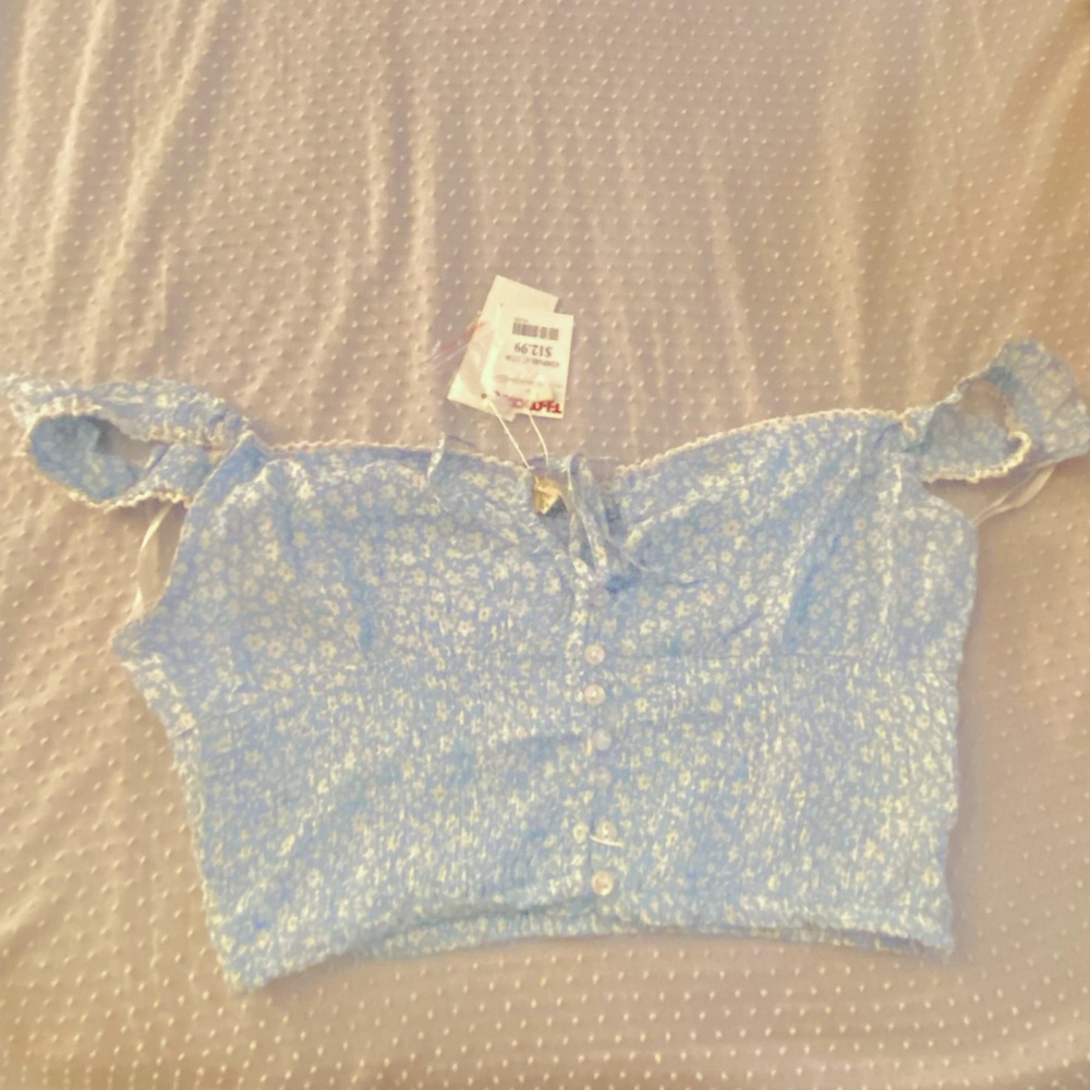 Off the shoulder blouse blue w white flowers